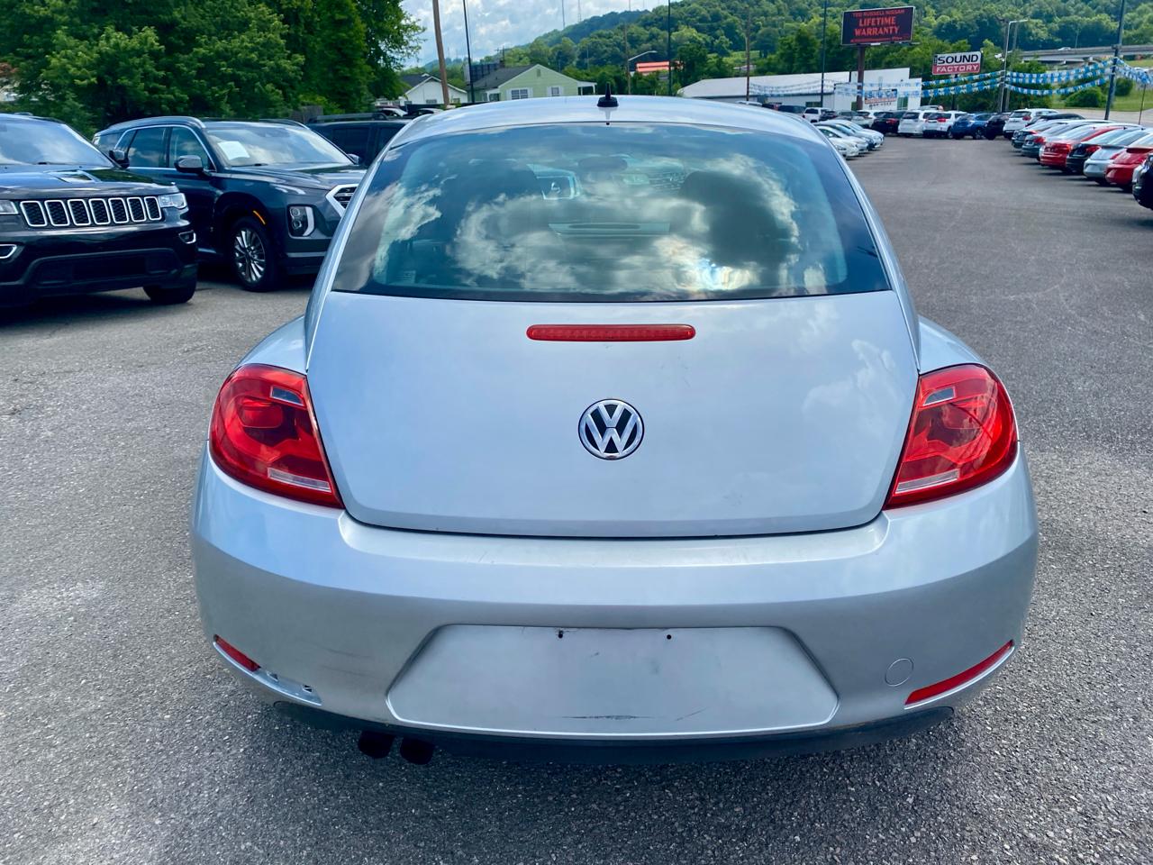 Volkswagen Beetle Coupe 2dr Auto 1.8T Entry PZEV 2014