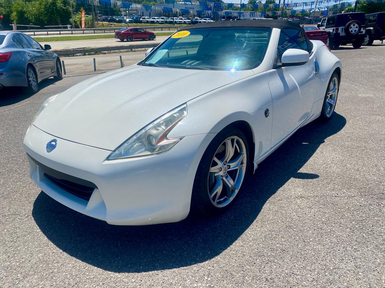 Nissan 370Z 2dr Roadster Auto Touring 2010