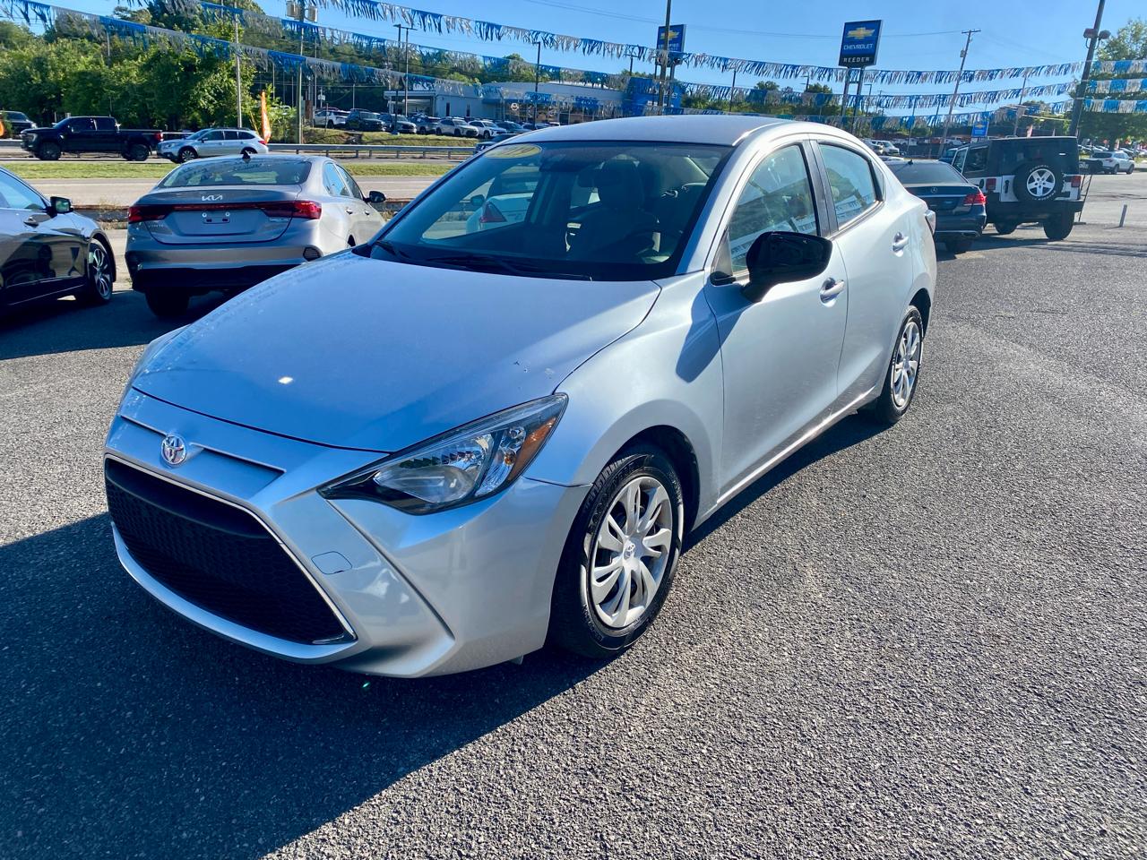 Toyota Yaris Sedan XLE Auto (Natl) 2019