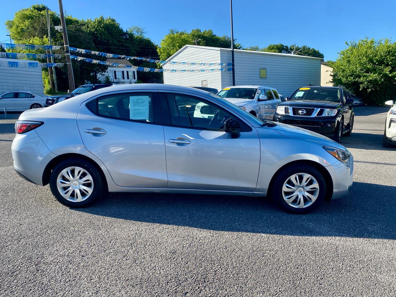 Toyota Yaris Sedan XLE Auto (Natl) 2019