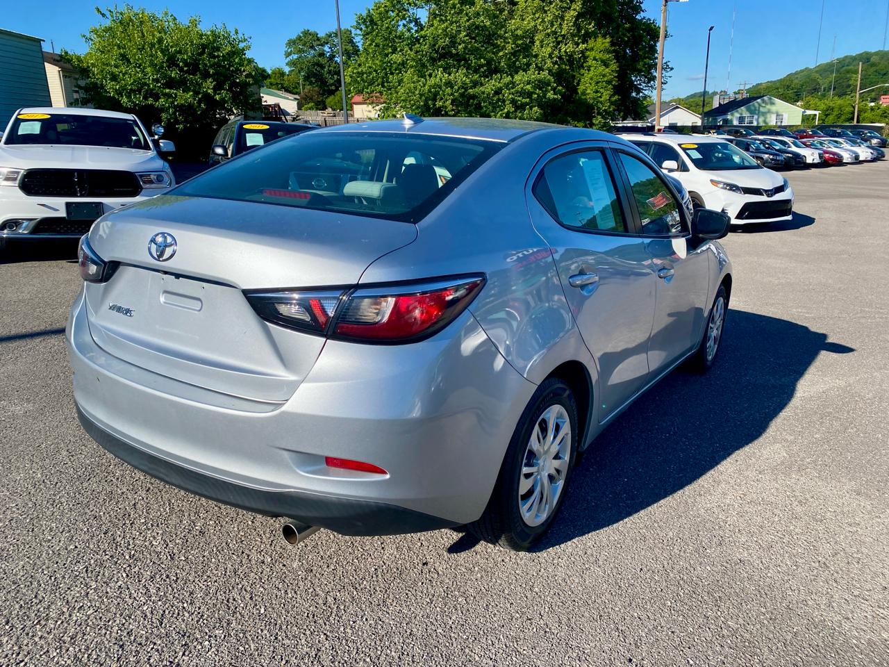 Toyota Yaris Sedan XLE Auto (Natl) 2019