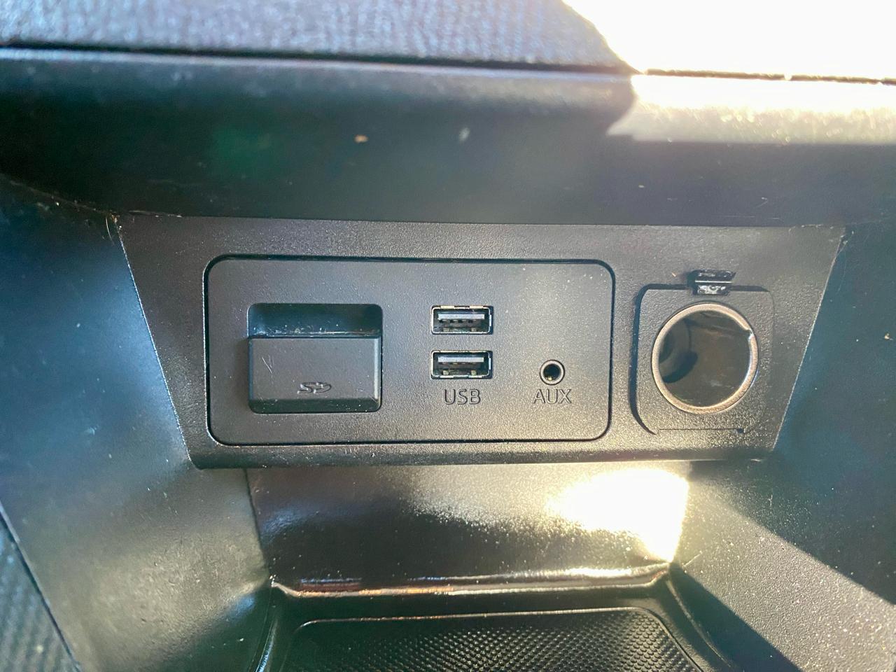 Toyota Yaris Sedan XLE Auto (Natl) 2019