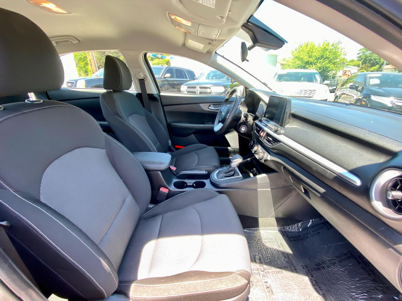 Kia Forte LXS IVT 2024