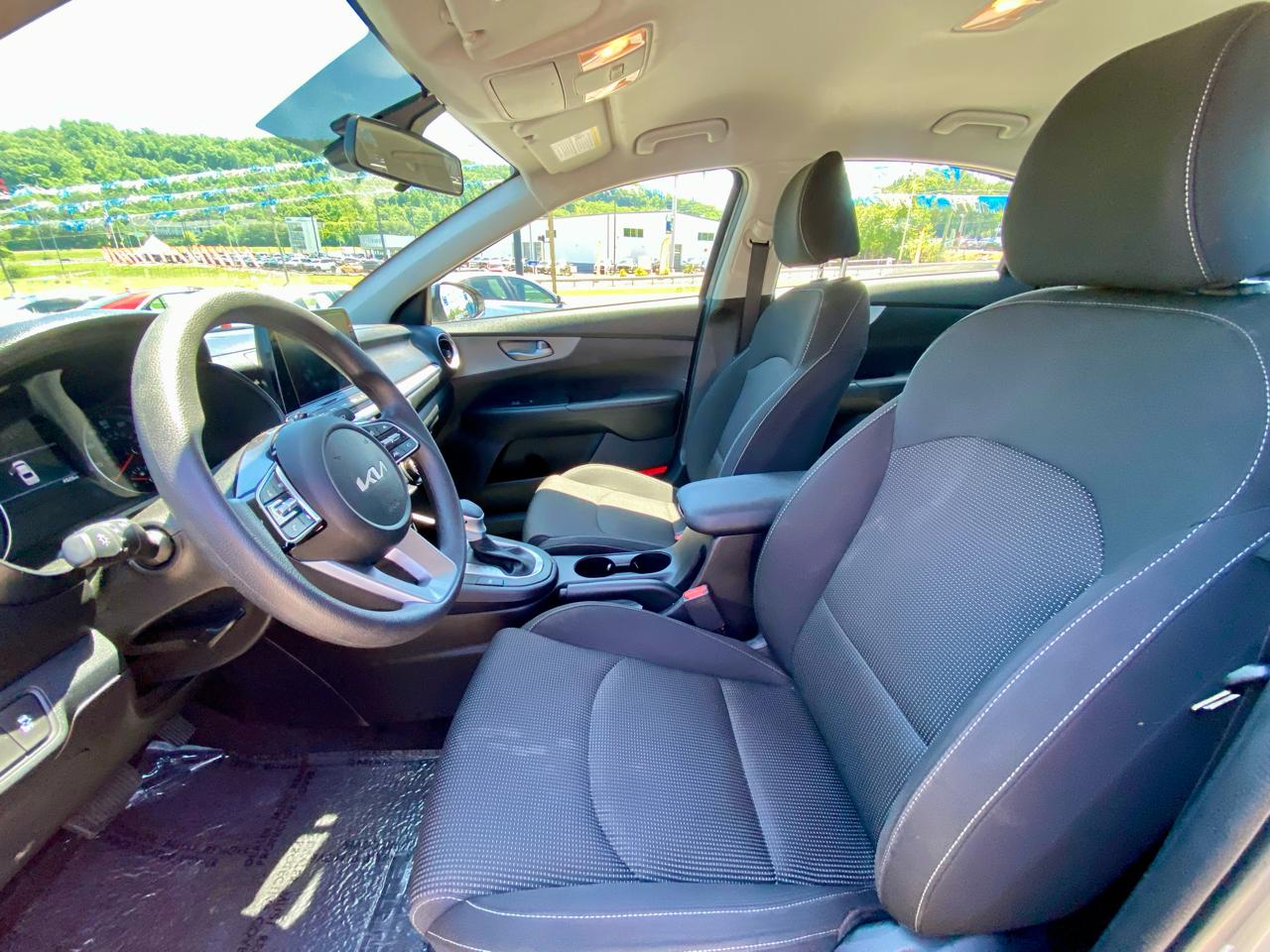 Kia Forte LXS IVT 2024