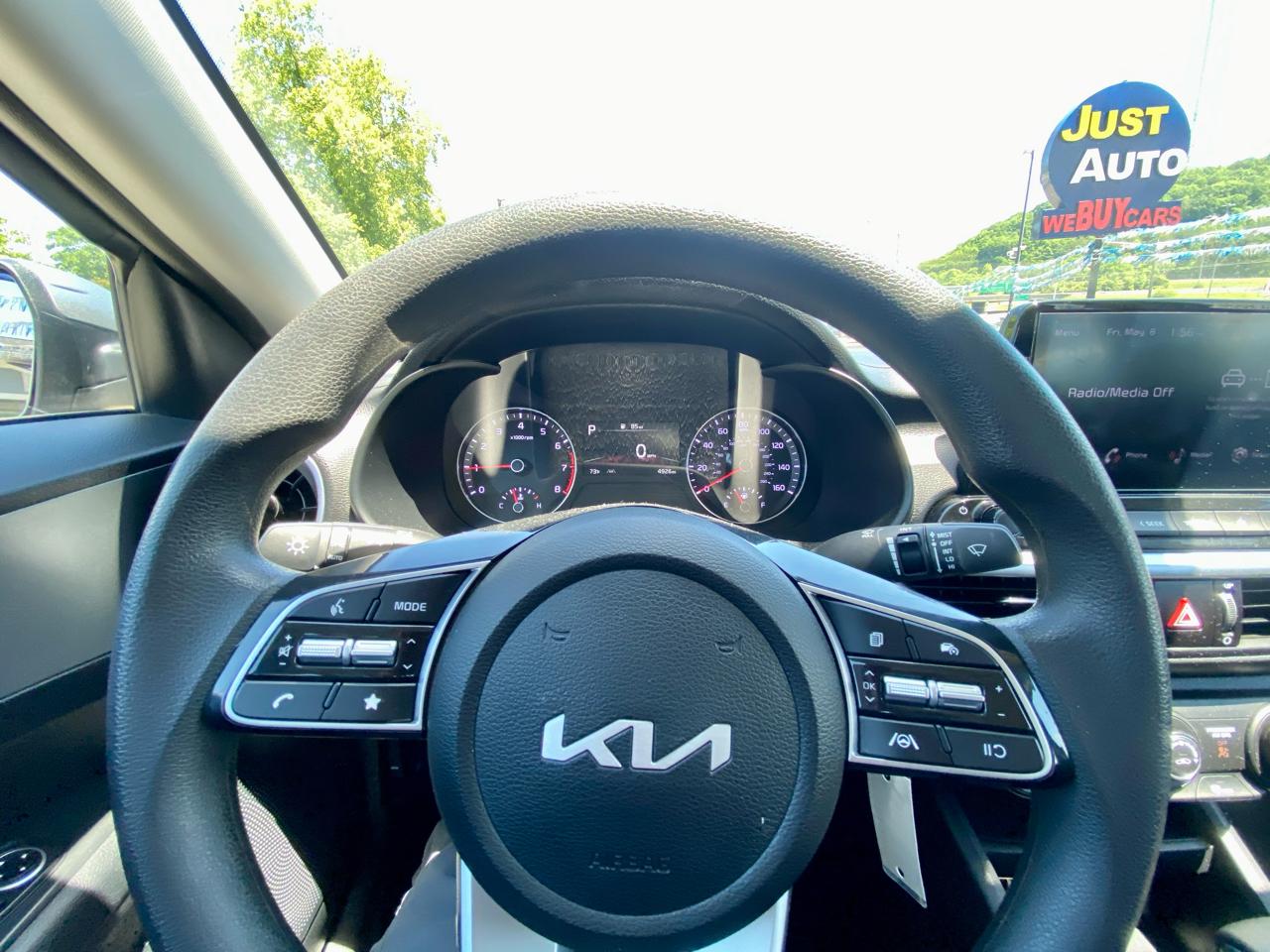 Kia Forte LXS IVT 2024
