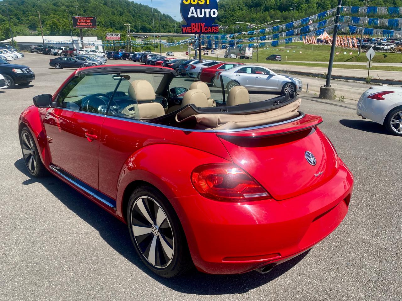 Volkswagen Beetle Convertible 2dr DSG 2.0T PZEV 2013