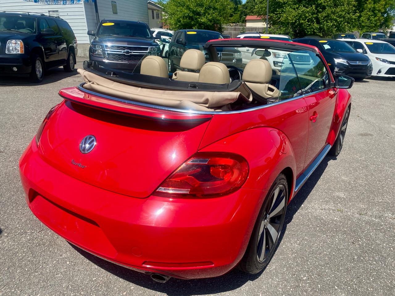 Volkswagen Beetle Convertible 2dr DSG 2.0T PZEV 2013