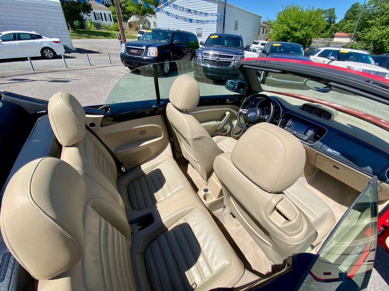 Volkswagen Beetle Convertible 2dr DSG 2.0T PZEV 2013