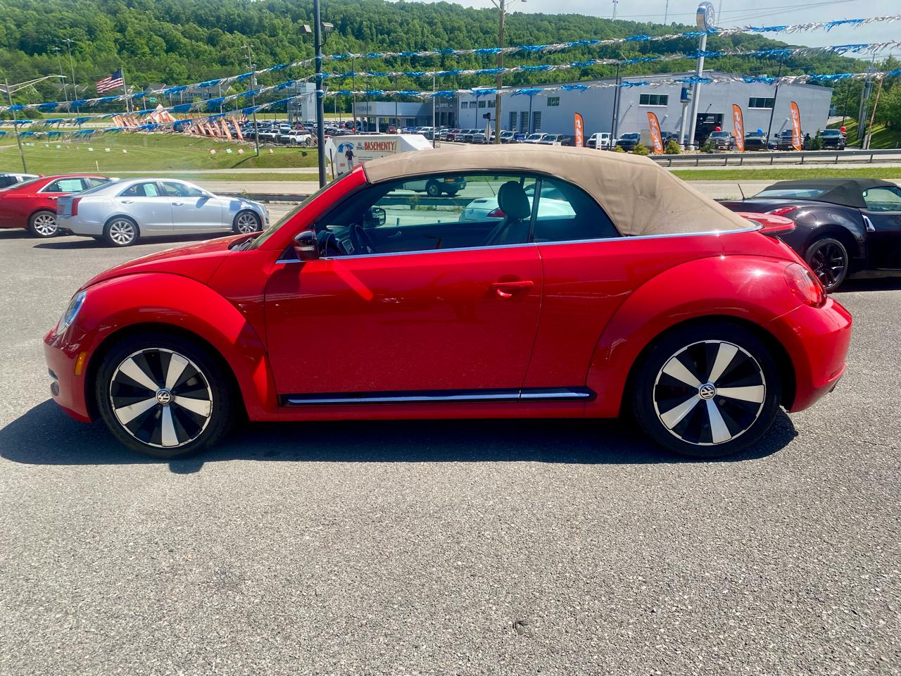 Volkswagen Beetle Convertible 2dr DSG 2.0T PZEV 2013