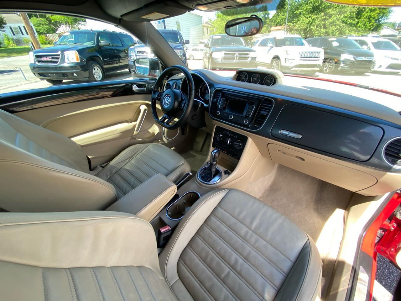 Volkswagen Beetle Convertible 2dr DSG 2.0T PZEV 2013