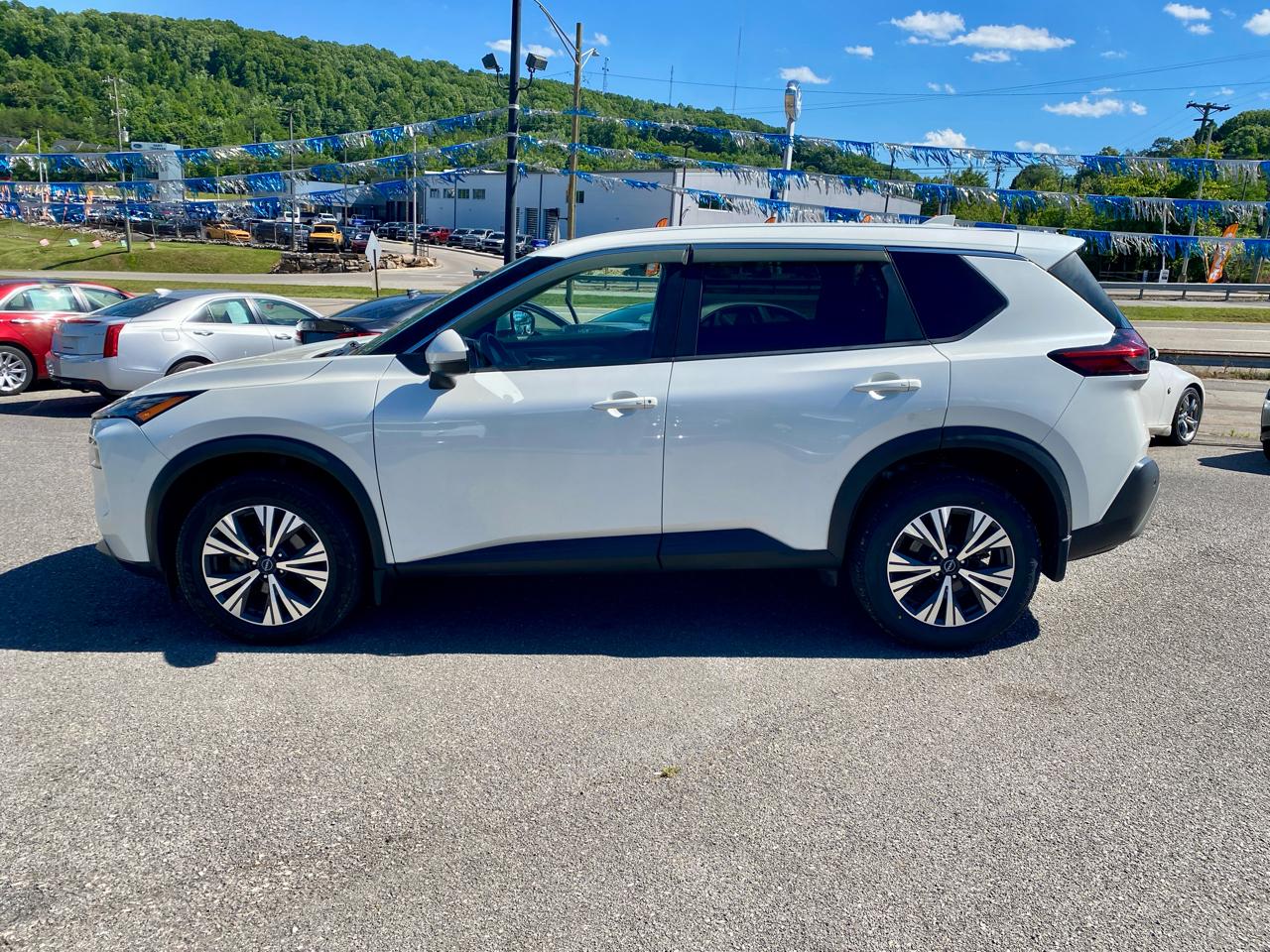 Nissan Rogue FWD SV 2022