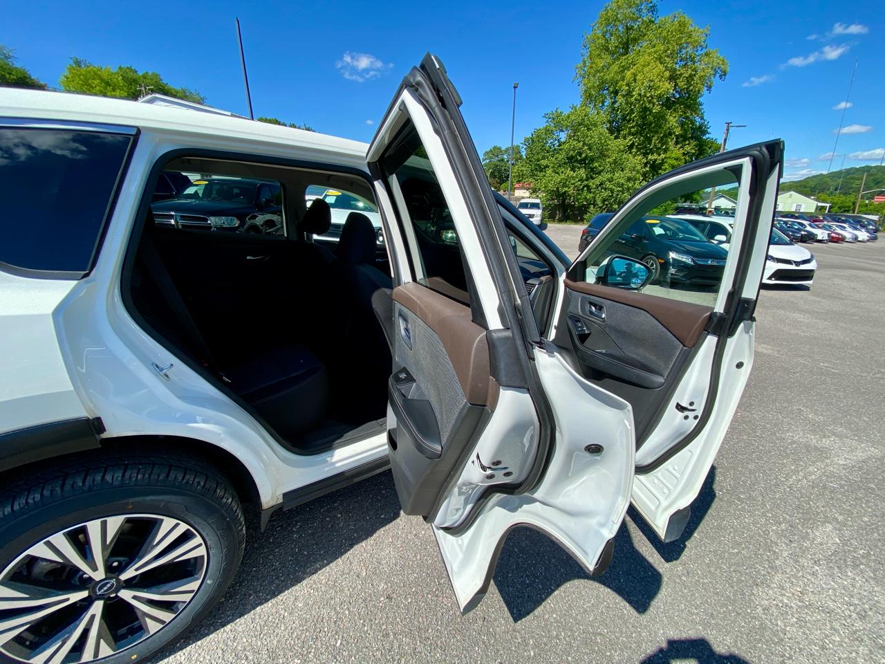 Nissan Rogue FWD SV 2022