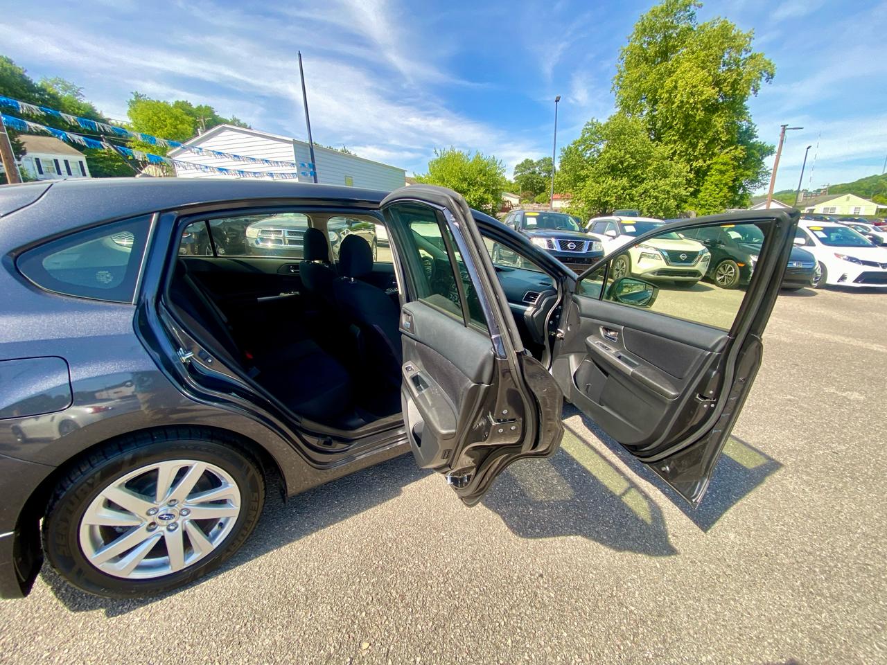 Subaru Impreza Wagon 5dr CVT 2.0i Premium 2015