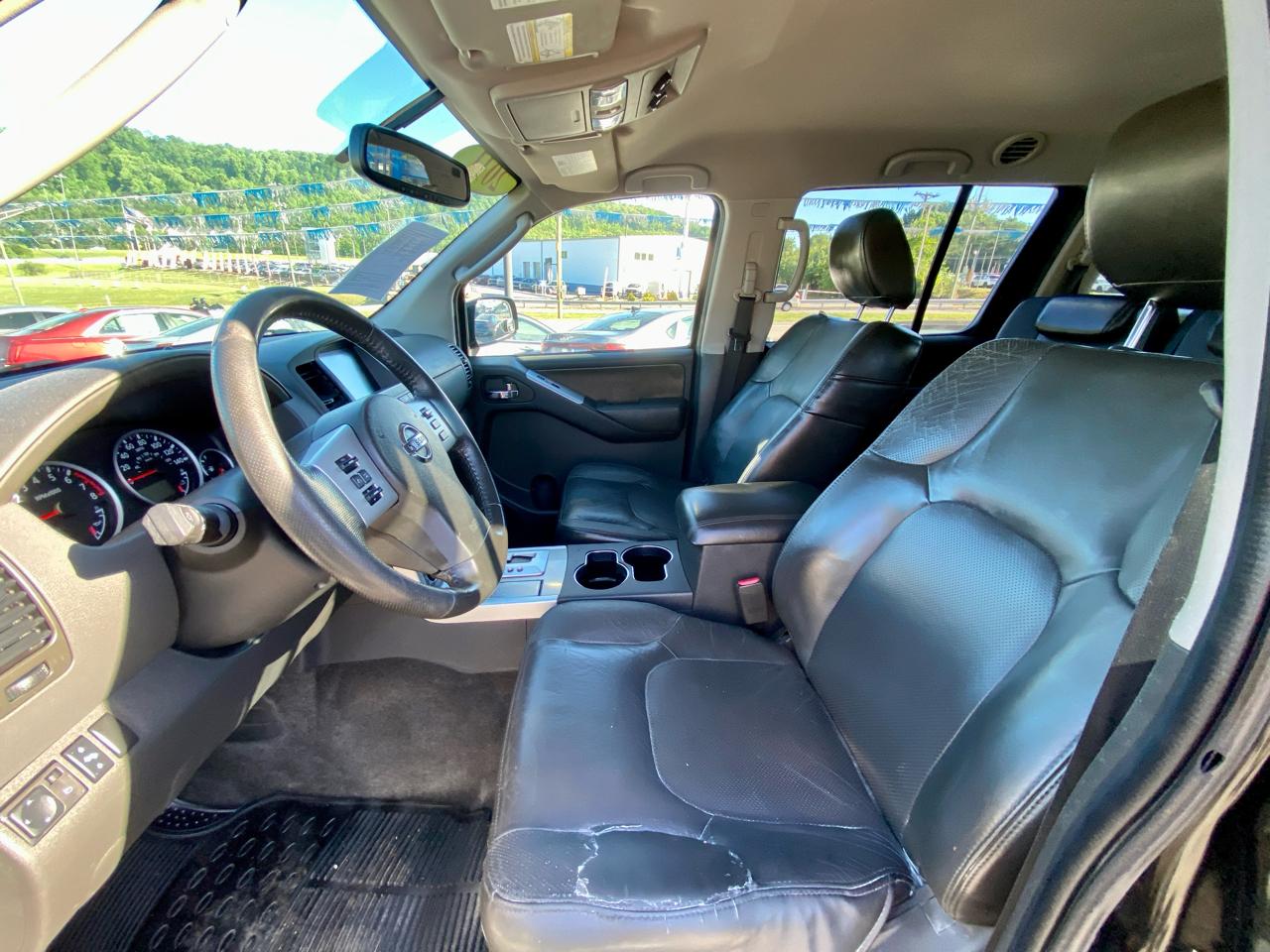 Nissan Pathfinder 4WD 4dr V6 Silver 2011