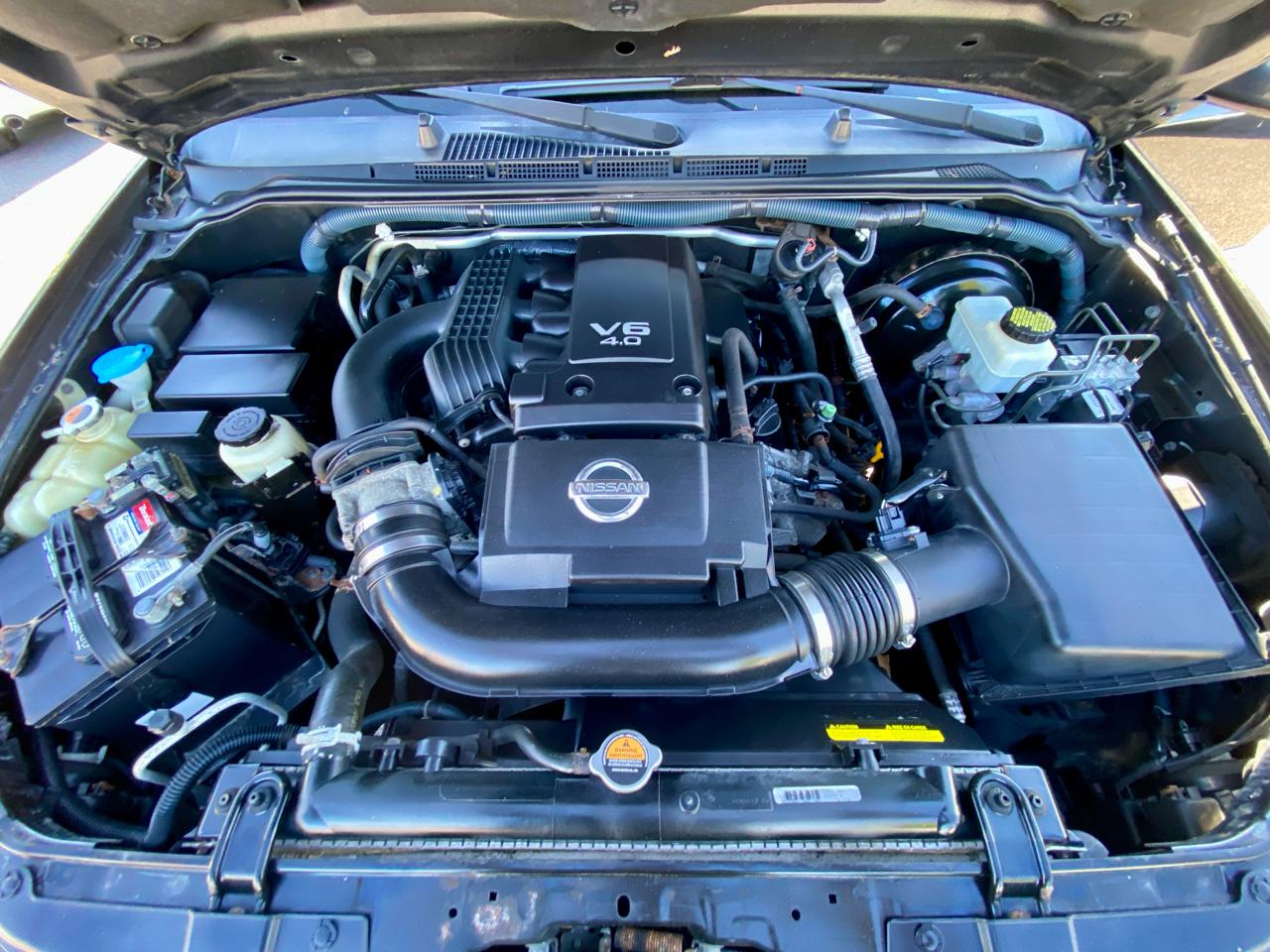 Nissan Pathfinder 4WD 4dr V6 Silver 2011