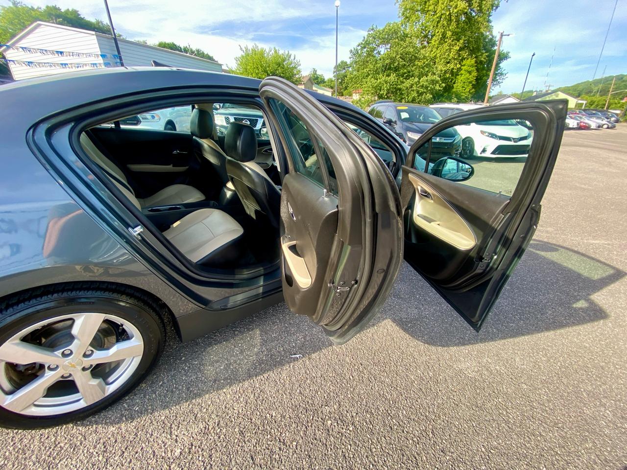 Chevrolet Volt 5dr HB 2011