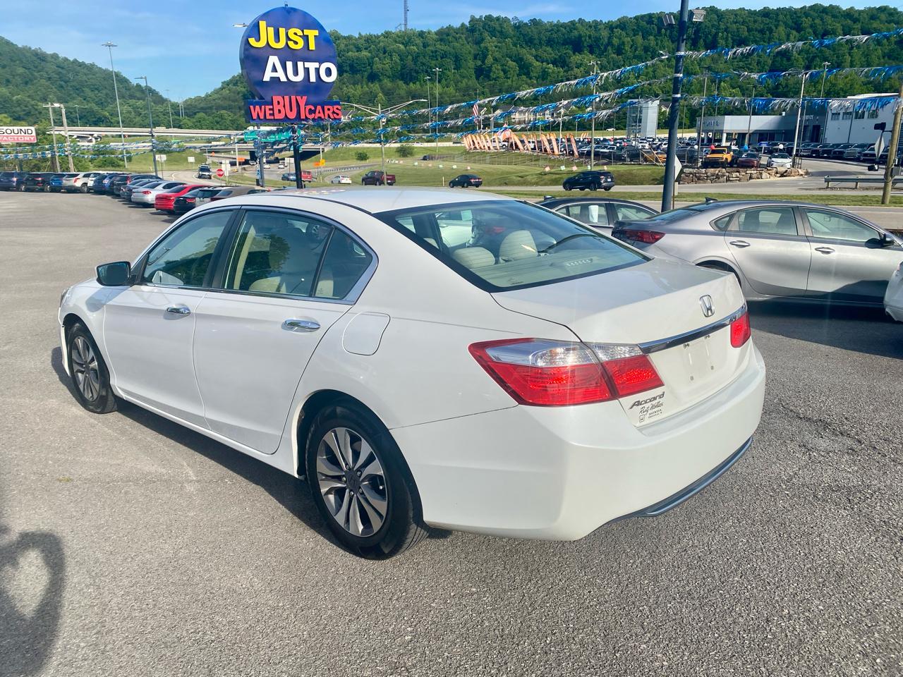 Honda Accord Sdn 4dr I4 CVT LX 2013