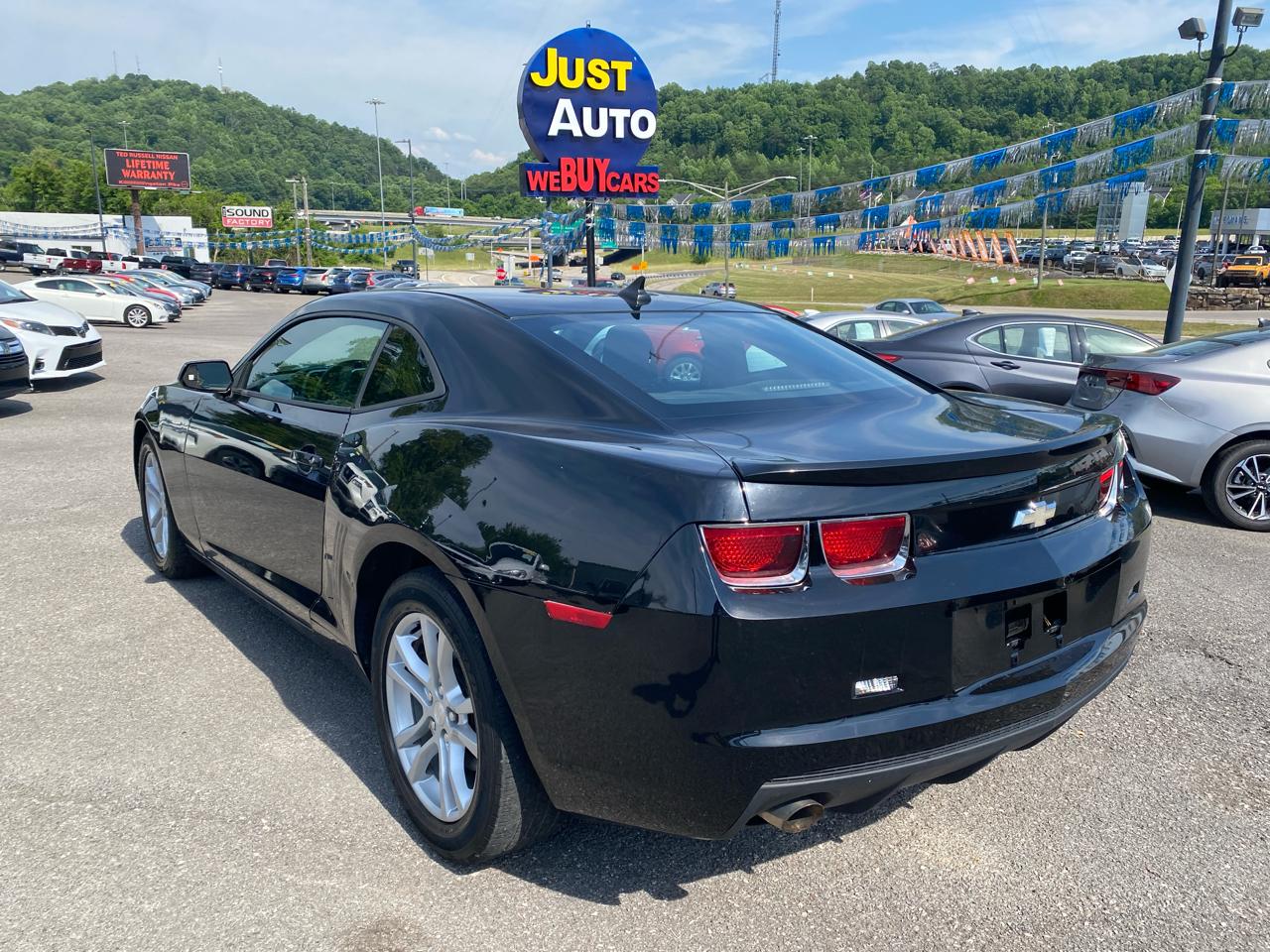 Chevrolet Camaro 2dr Cpe LT w/1LT 2013