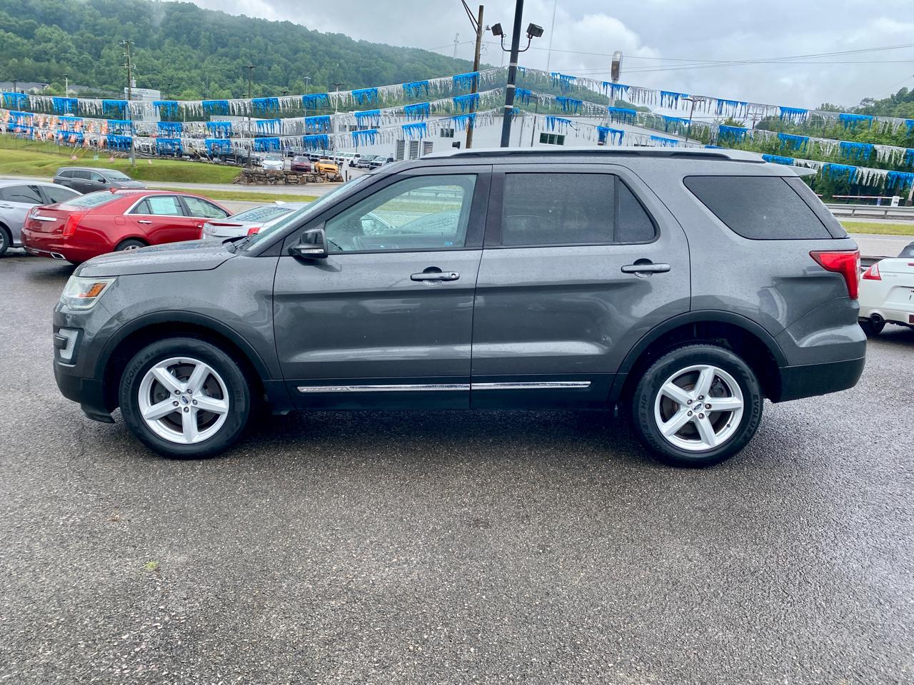 Ford Explorer 4WD 4dr XLT 2016
