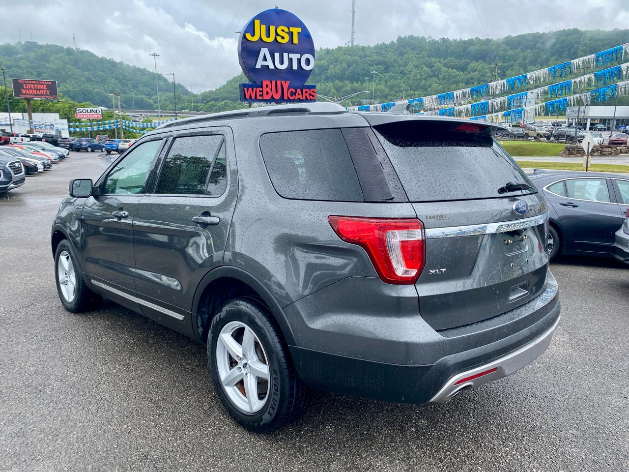 Ford Explorer 4WD 4dr XLT 2016