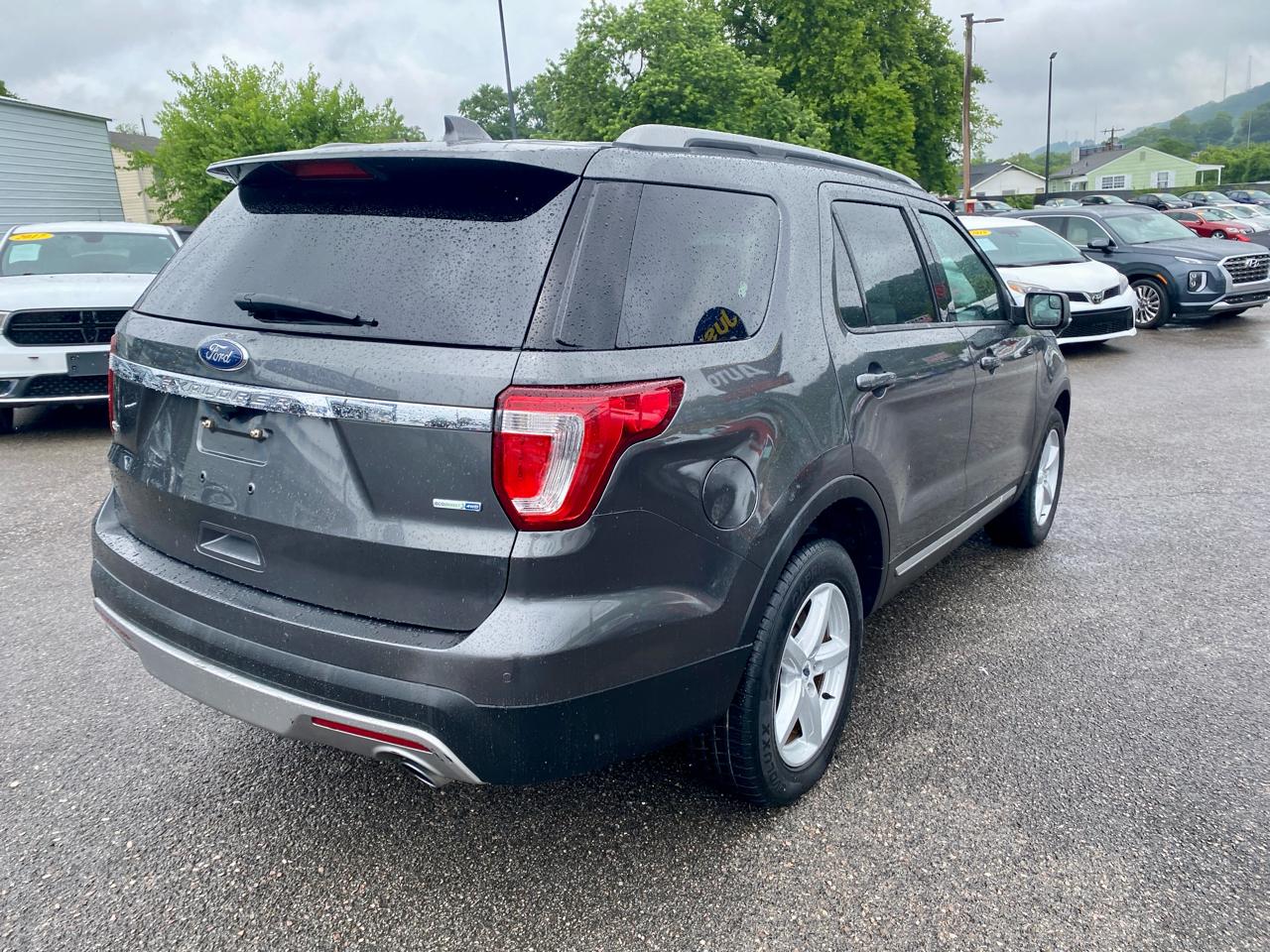 Ford Explorer 4WD 4dr XLT 2016