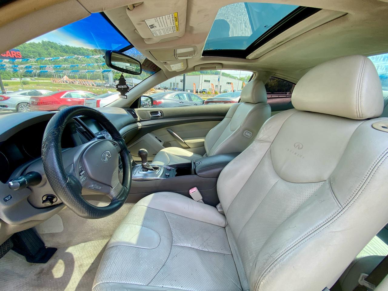 Infiniti G37 Coupe 2dr Journey RWD 2012