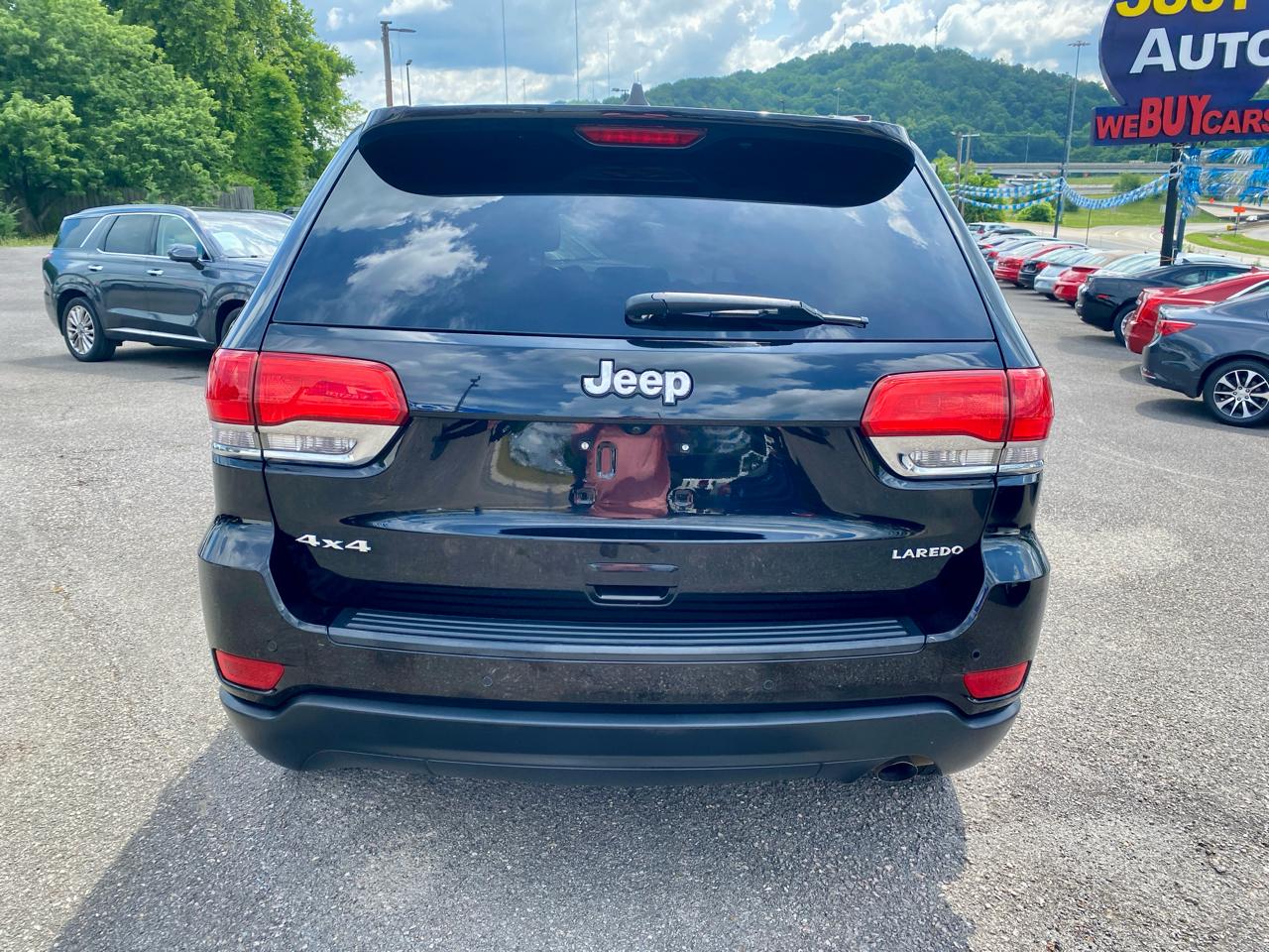 Jeep Grand Cherokee Laredo 4x4 2017