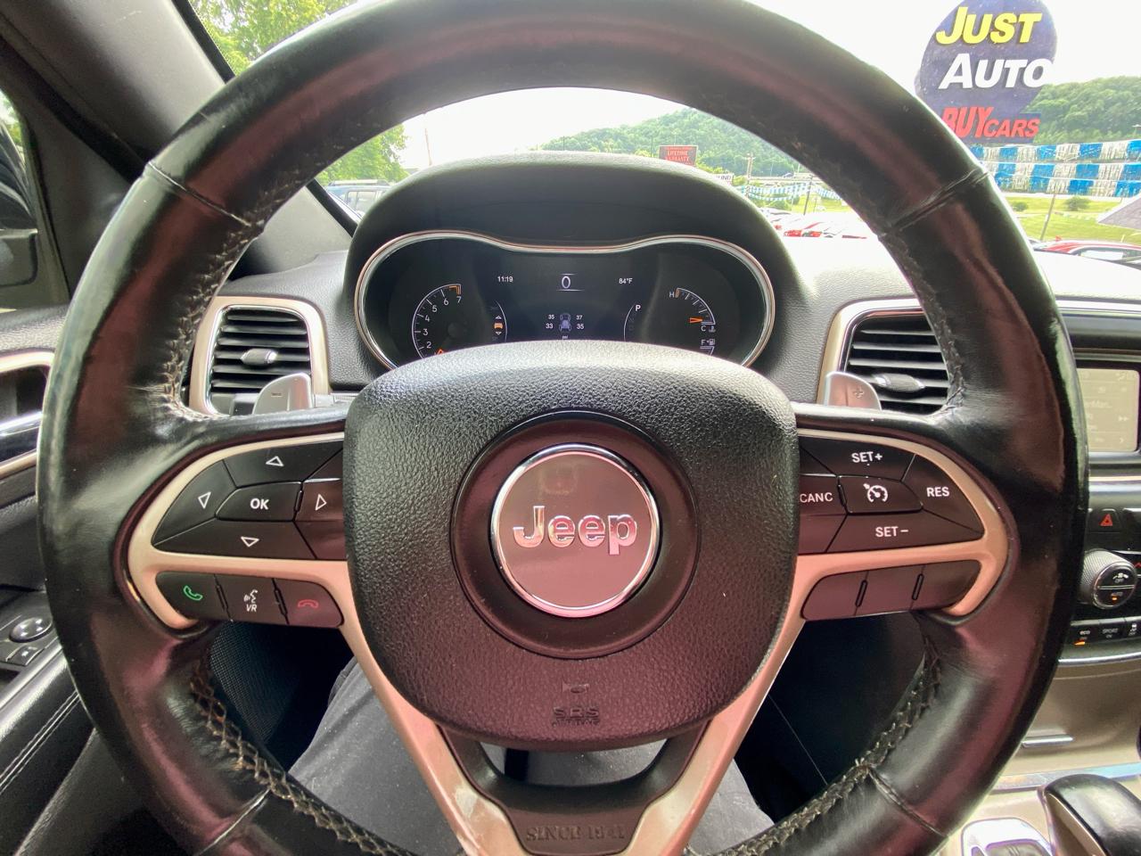 Jeep Grand Cherokee Laredo 4x4 2017