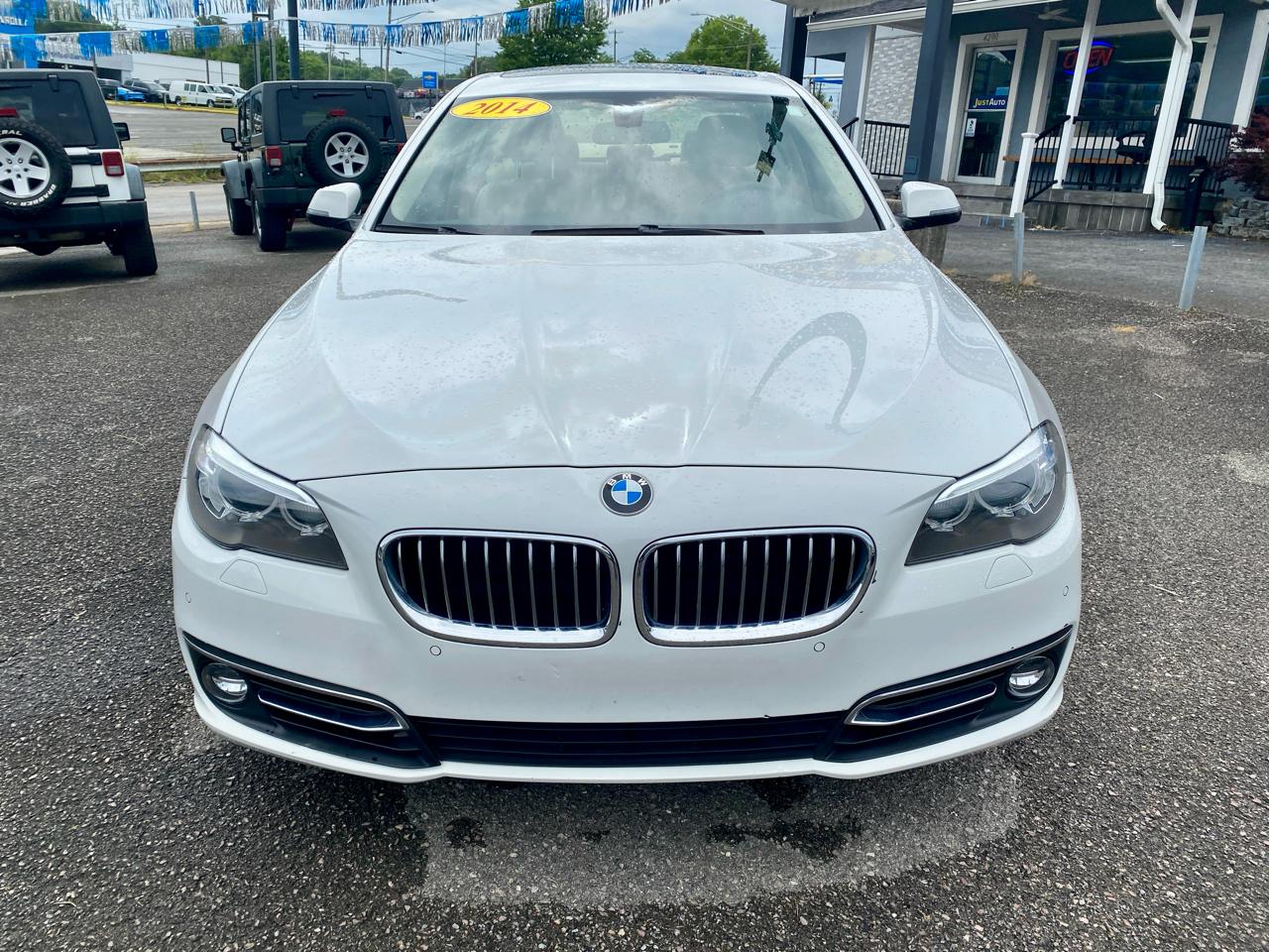 BMW 5 Series 4dr Sdn 535i RWD 2014