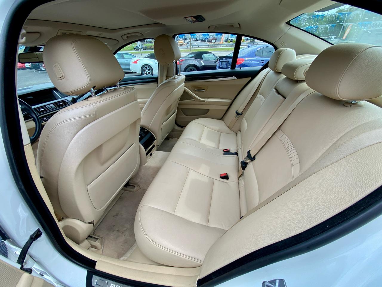 BMW 5 Series 4dr Sdn 535i RWD 2014