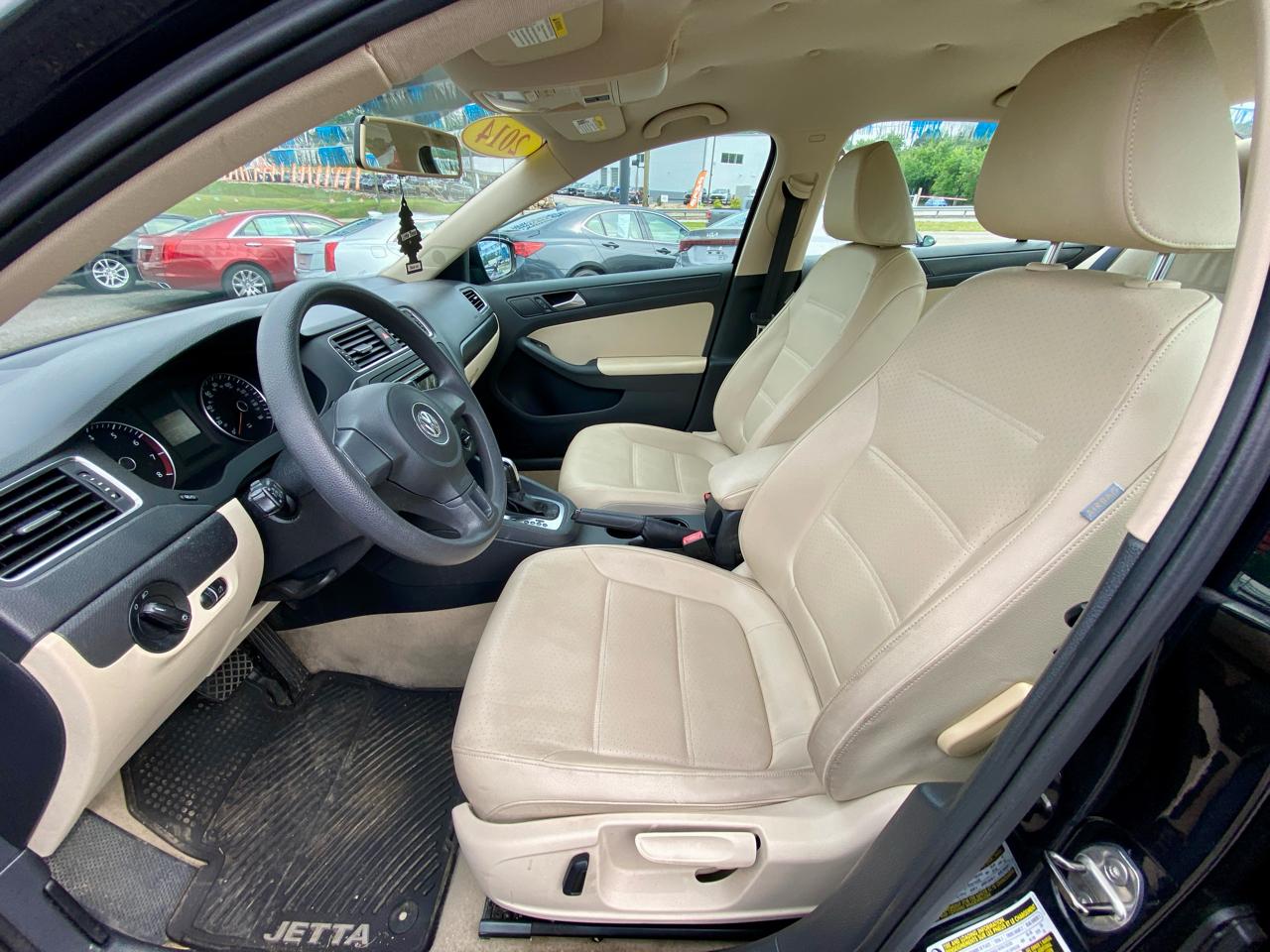Volkswagen Jetta Sedan 4dr Auto SE PZEV 2014
