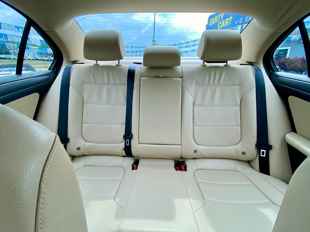 Volkswagen Jetta Sedan 4dr Auto SE PZEV 2014