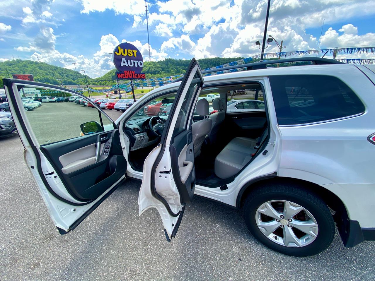 Subaru Forester 4dr Auto 2.5i Limited PZEV 2014