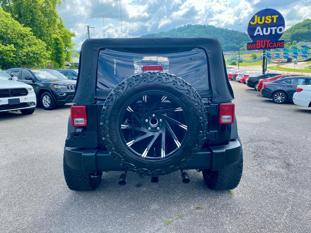 Jeep Wrangler 4WD 2dr Sport 2011