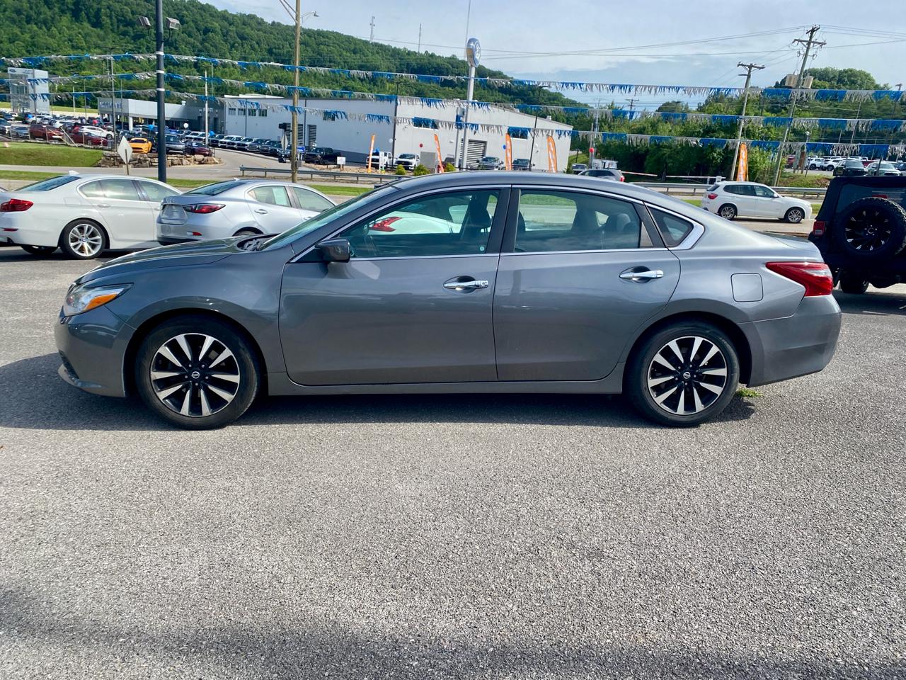 Nissan Altima 2.5 SV Sedan 2018