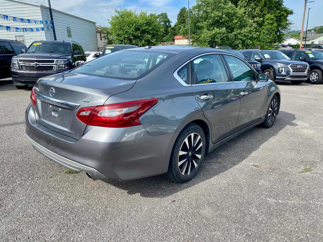 Nissan Altima 2.5 SV Sedan 2018
