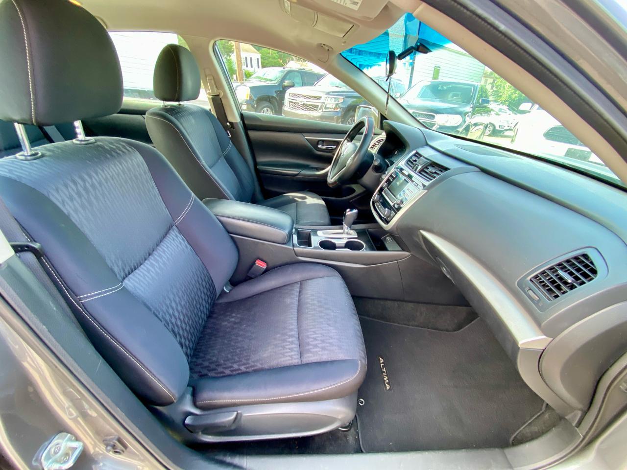 Nissan Altima 2.5 SV Sedan 2018