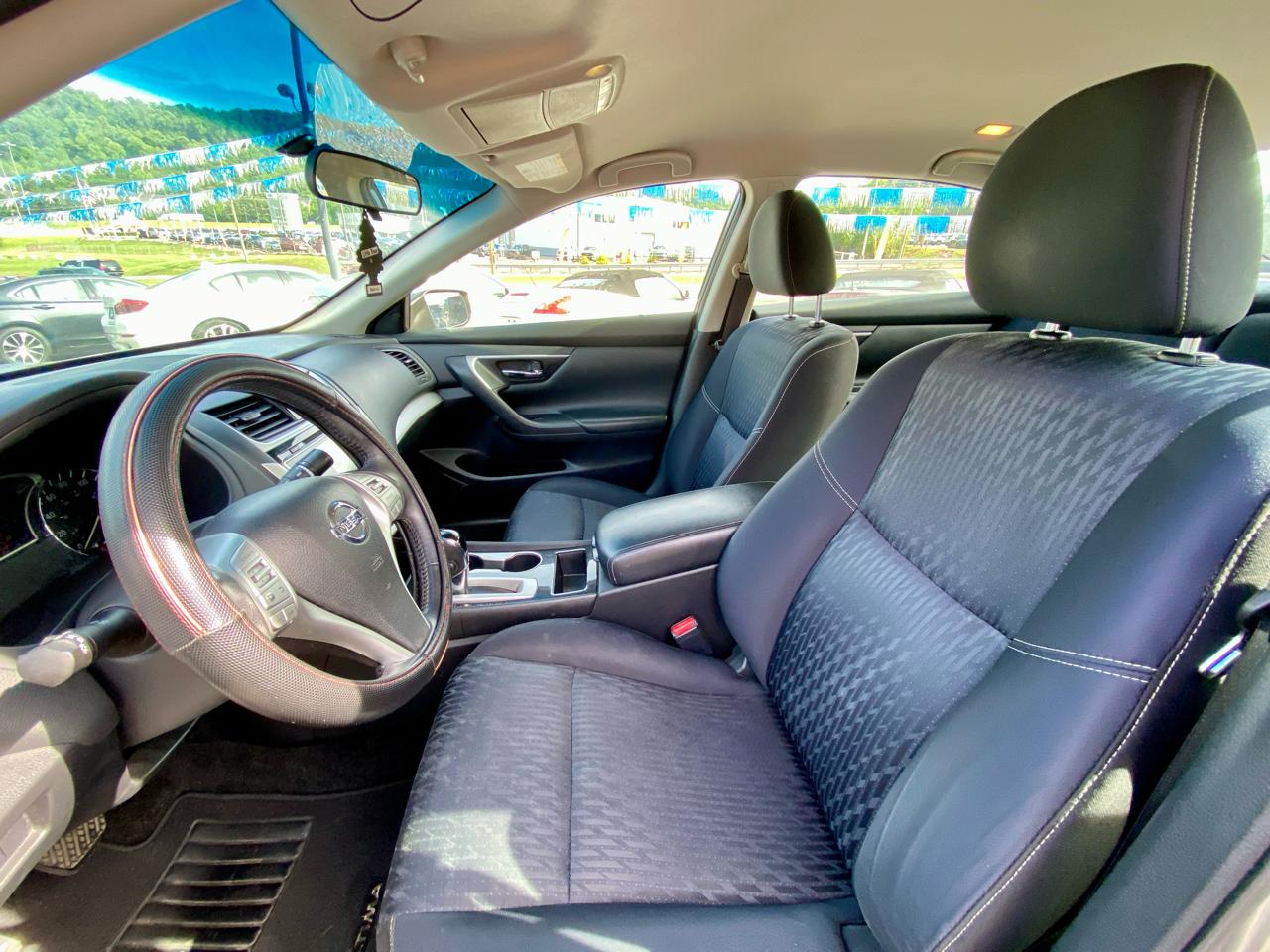 Nissan Altima 2.5 SV Sedan 2018