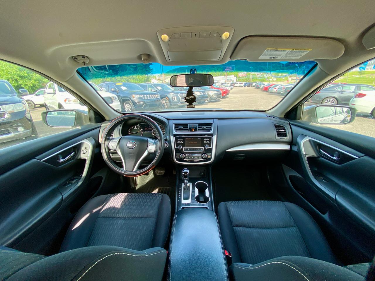Nissan Altima 2.5 SV Sedan 2018