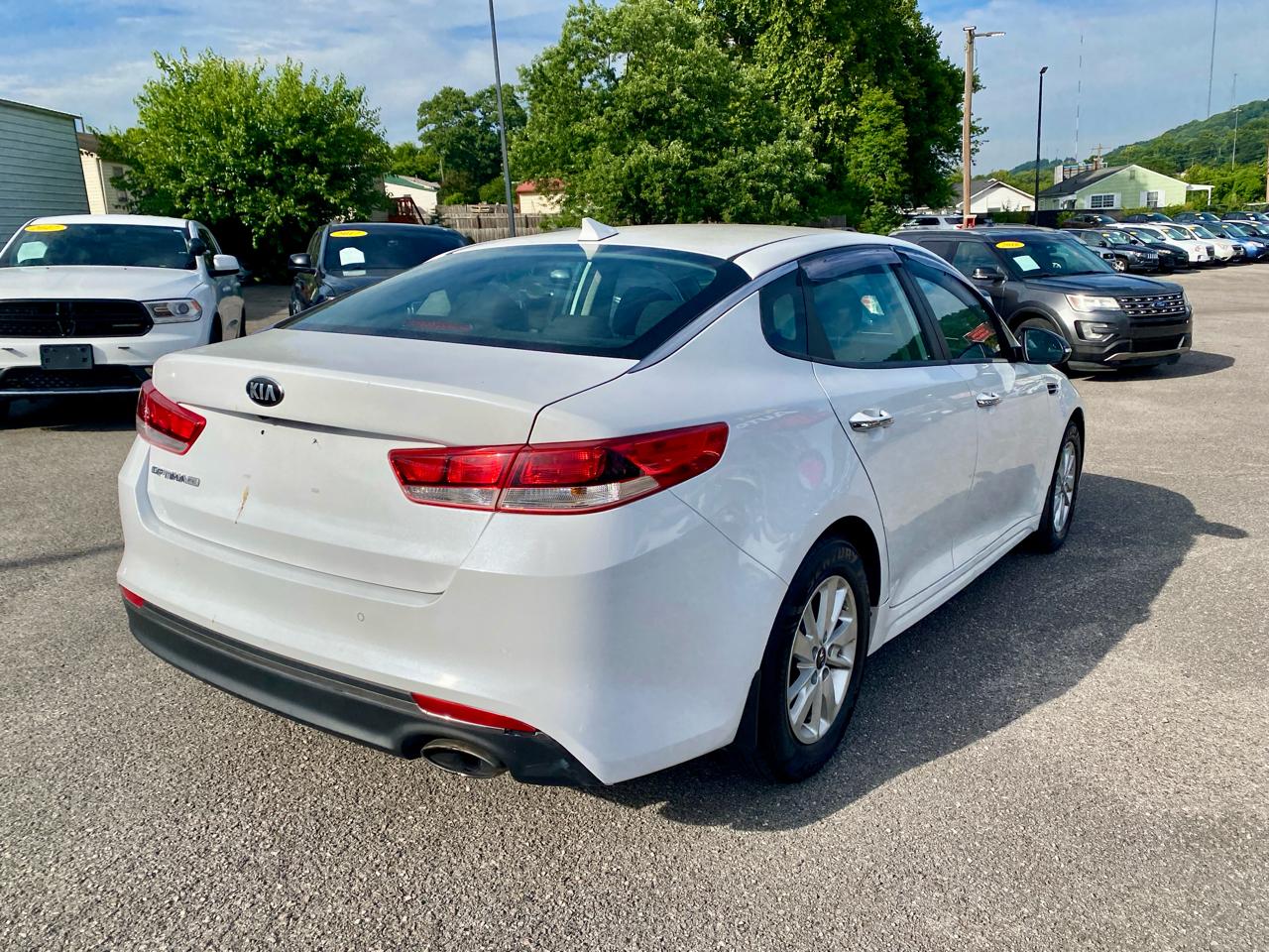 Kia Optima 4dr Sdn LX 2016