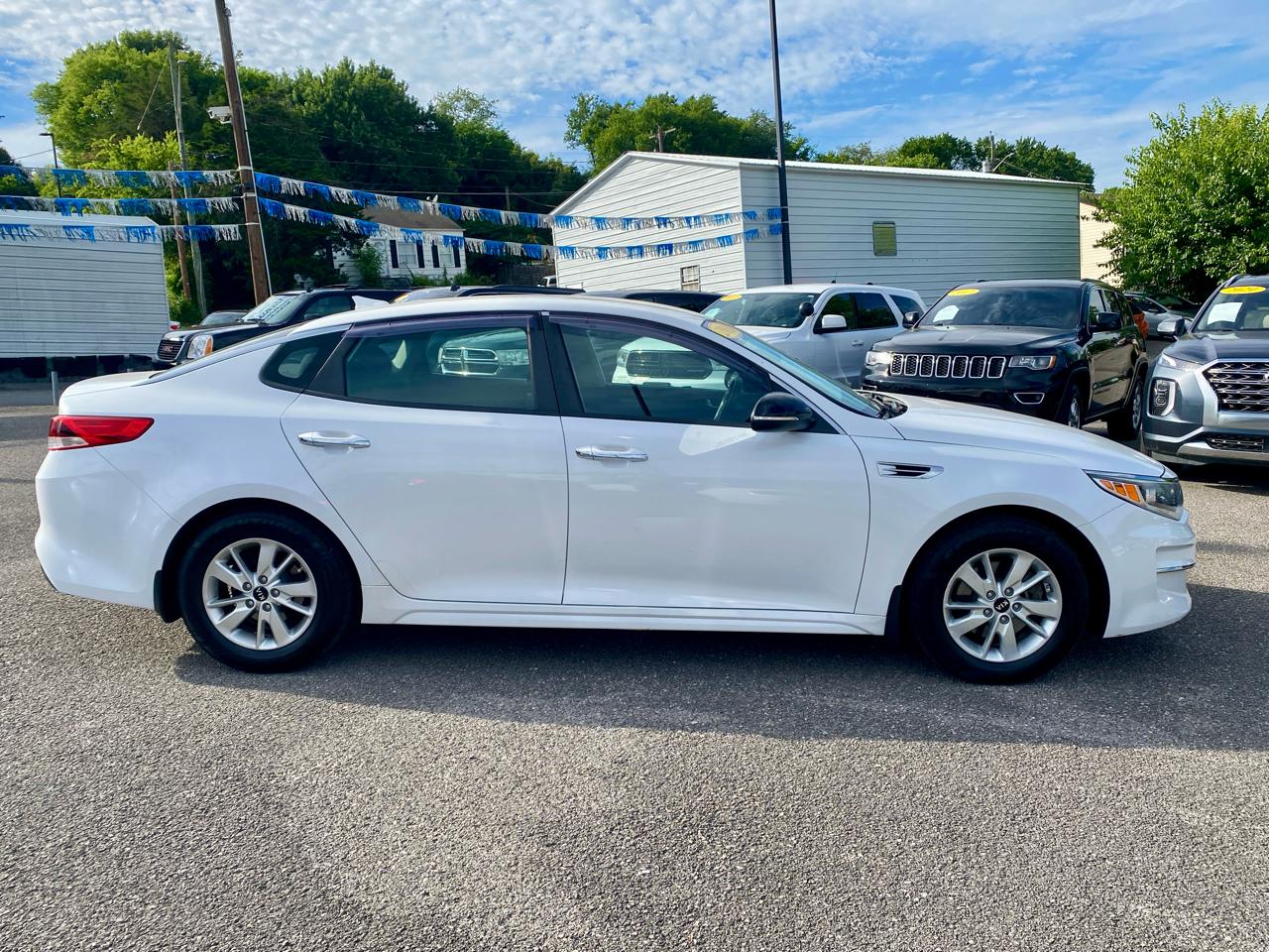 Kia Optima 4dr Sdn LX 2016