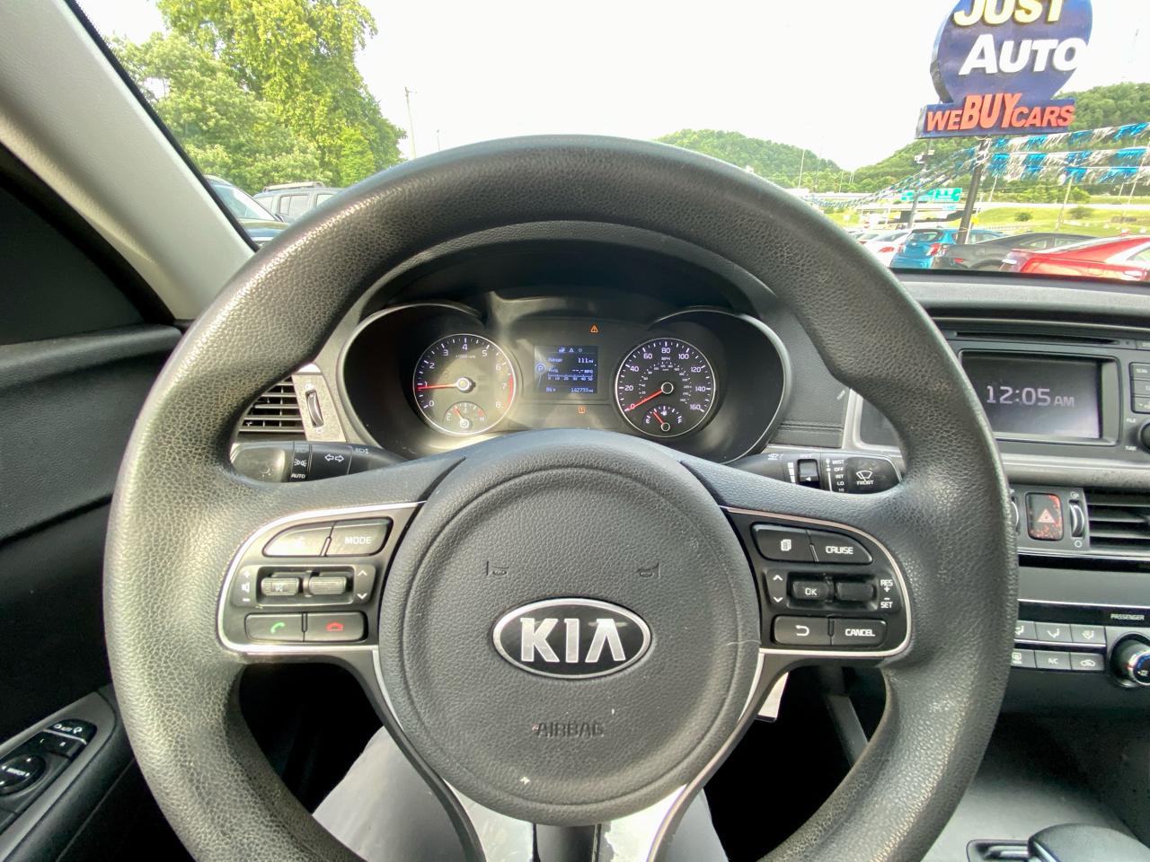 Kia Optima 4dr Sdn LX 2016