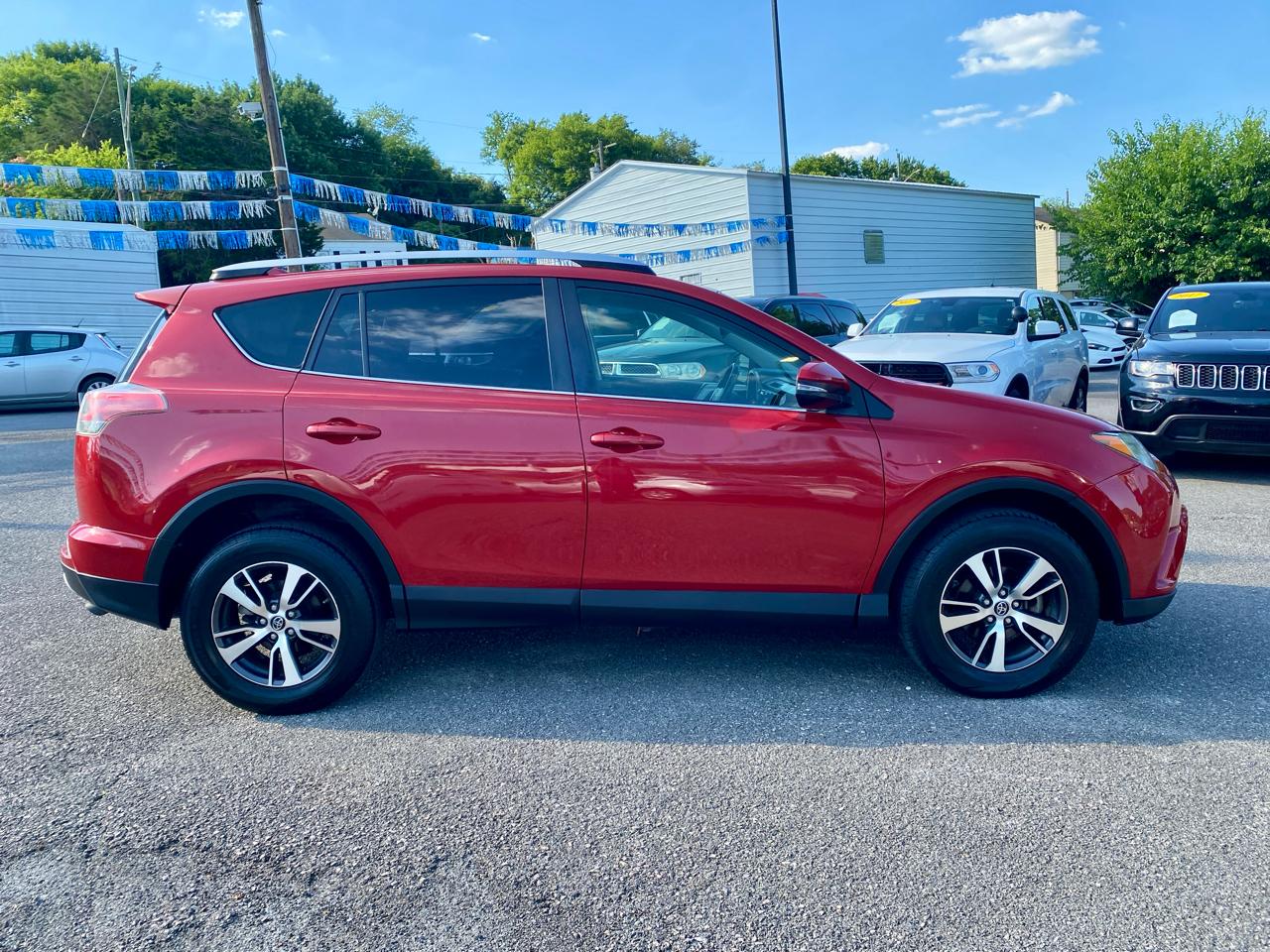 Toyota RAV4 FWD 4dr XLE (Natl) 2016