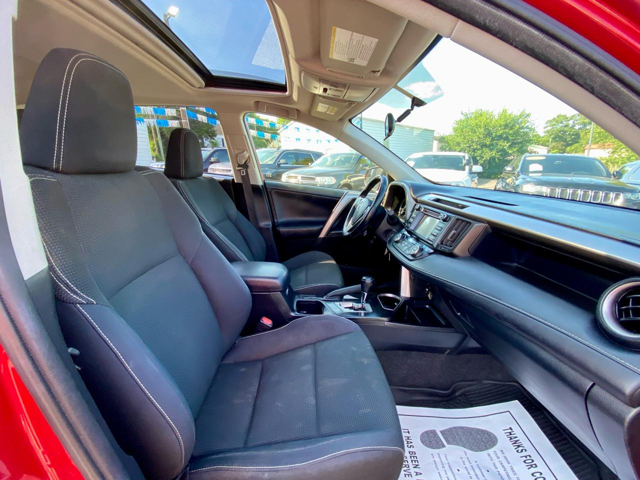 Toyota RAV4 FWD 4dr XLE (Natl) 2016