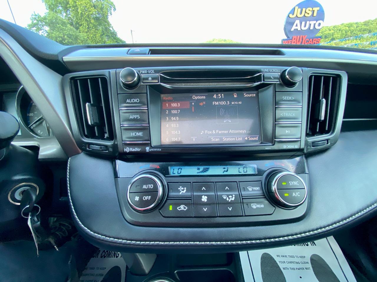 Toyota RAV4 FWD 4dr XLE (Natl) 2016