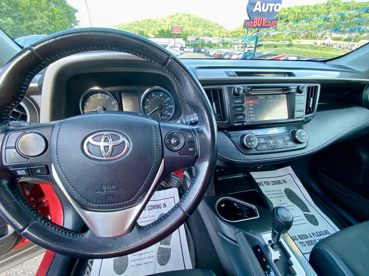 Toyota RAV4 FWD 4dr XLE (Natl) 2016