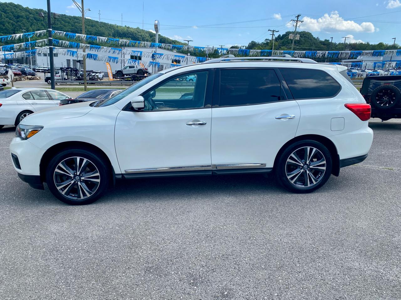 Nissan Pathfinder 4x4 Platinum 2017