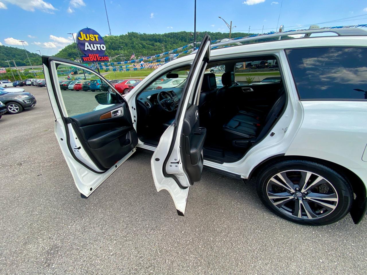 Nissan Pathfinder 4x4 Platinum 2017