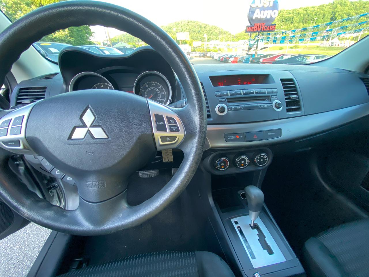 Mitsubishi Lancer 4dr Sdn Man ES FWD 2013