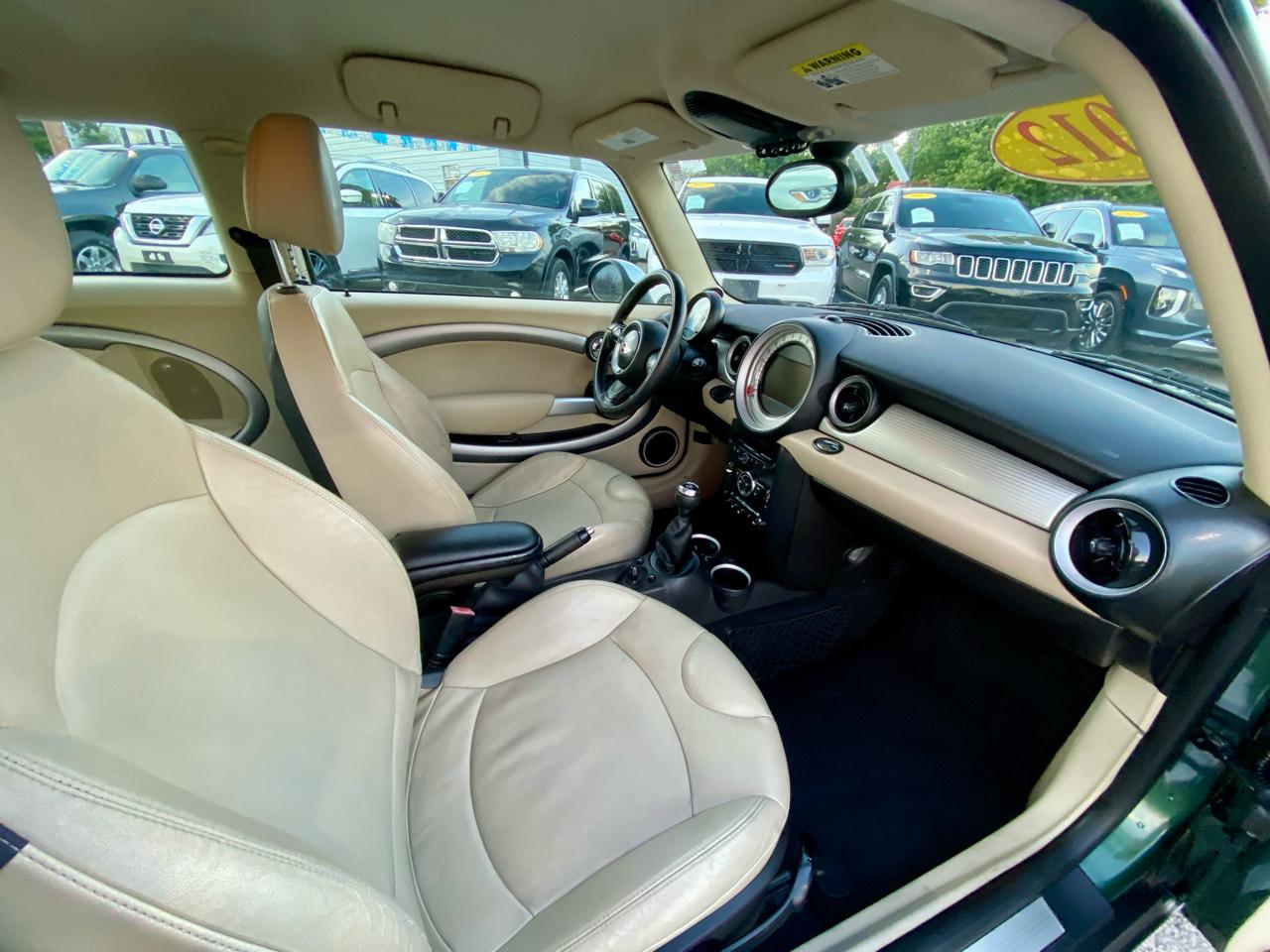 MINI Cooper Clubman 2dr Cpe 2012